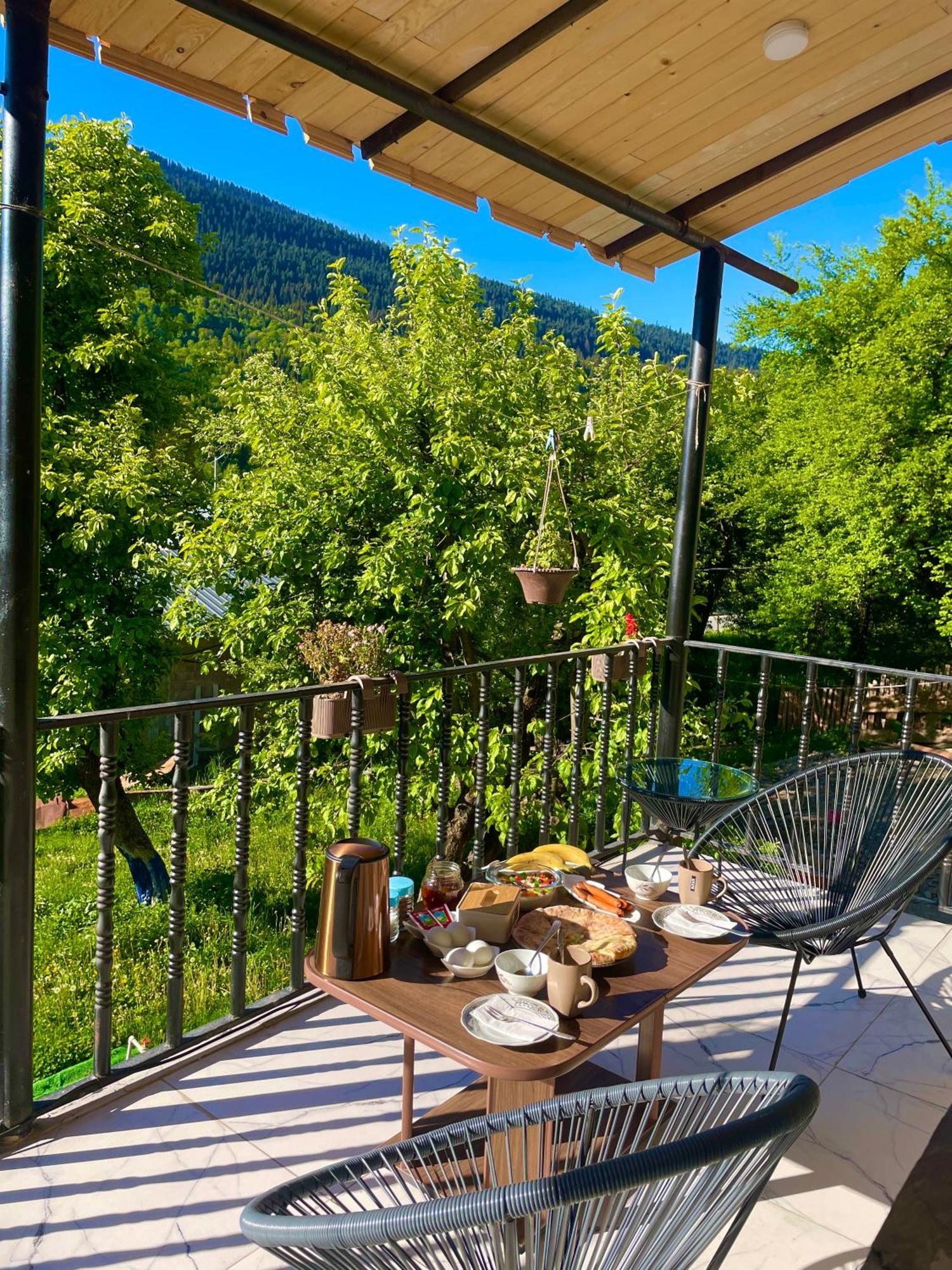 Mamuka Chartolani Guesthouse 메스티아 외부 사진